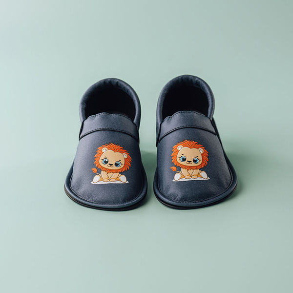 Snugi KickUp Little Lion